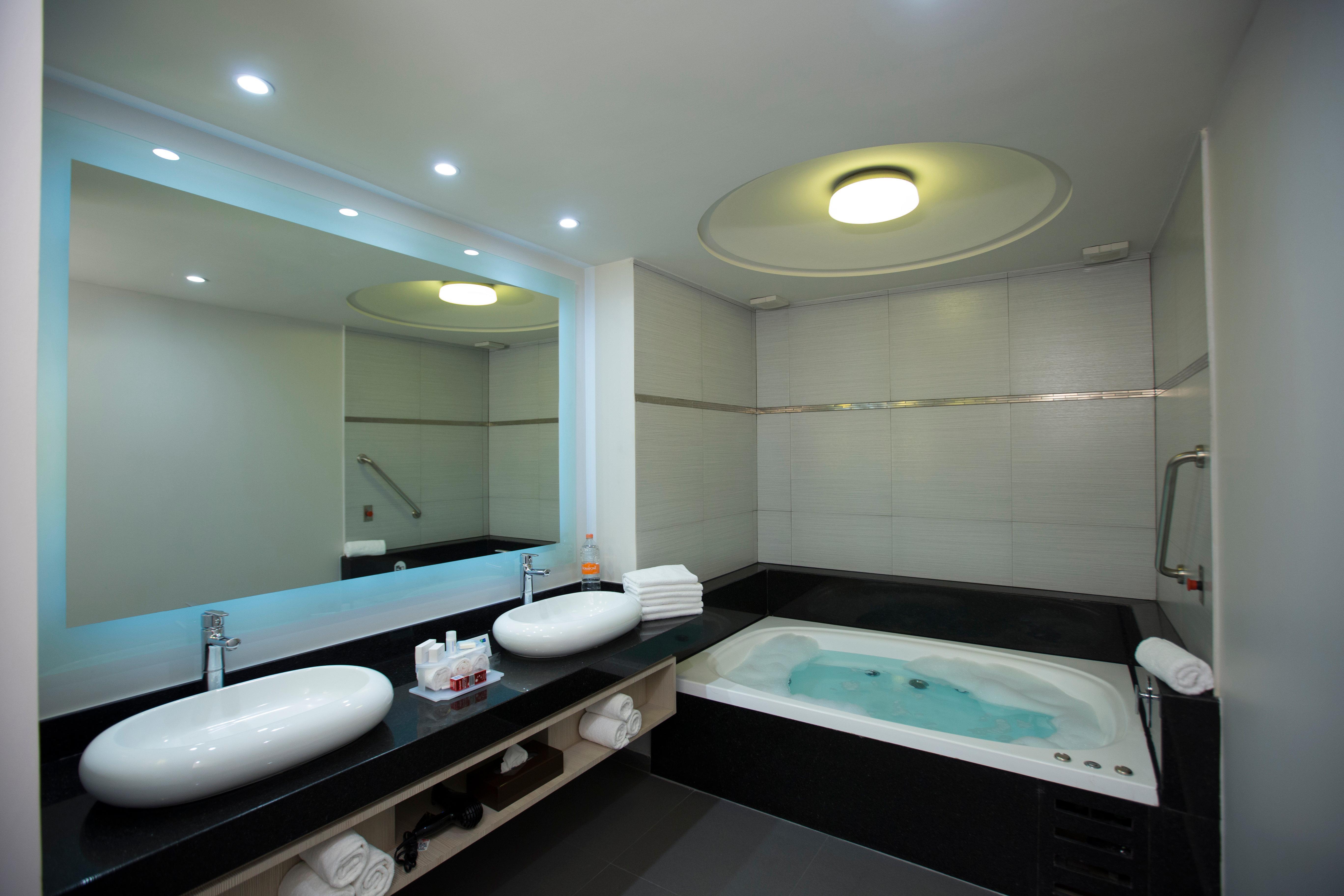 Holiday Inn Express Mexico- Toreo By Ihg Exterior foto