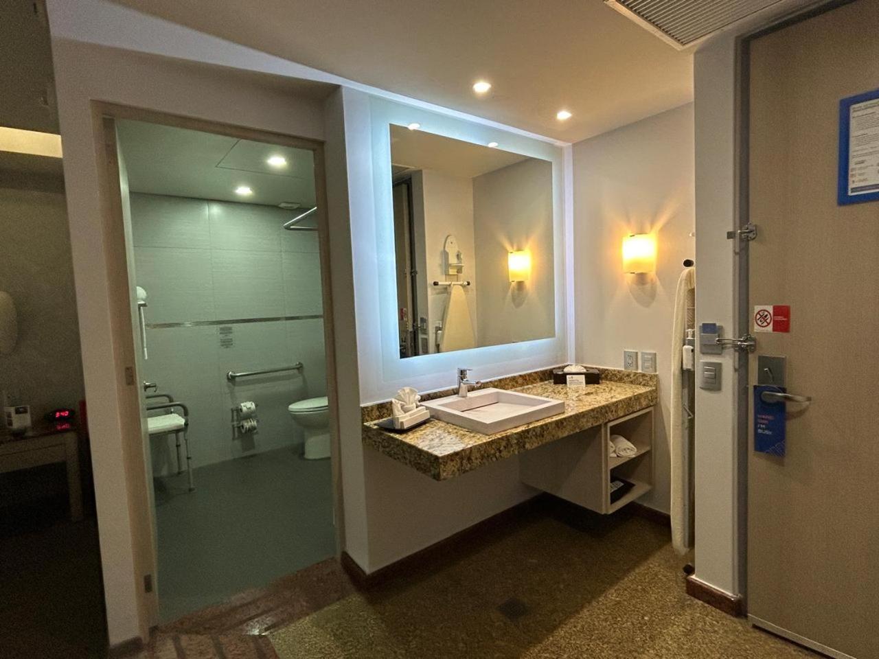 Holiday Inn Express Mexico- Toreo By Ihg Exterior foto