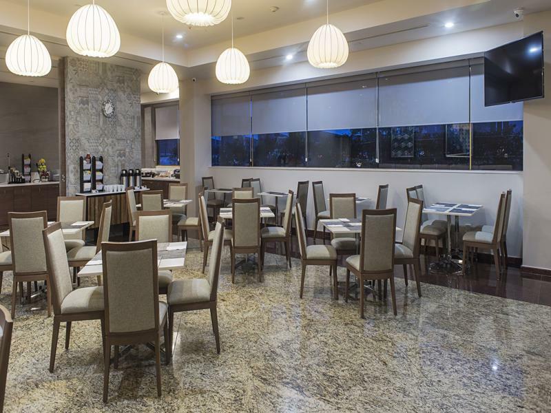 Holiday Inn Express Mexico- Toreo By Ihg Exterior foto